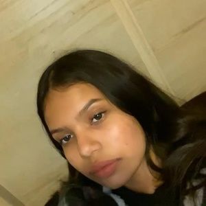 Meet your Posher, Mireya